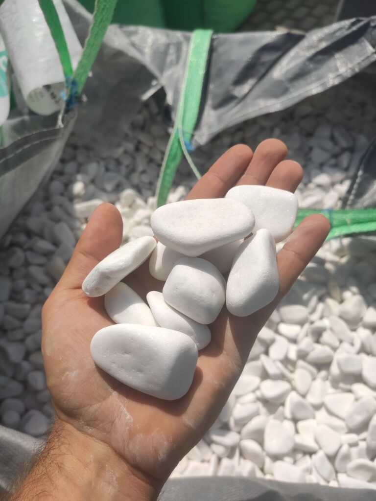 Otoczak Thassos 20-40 mm