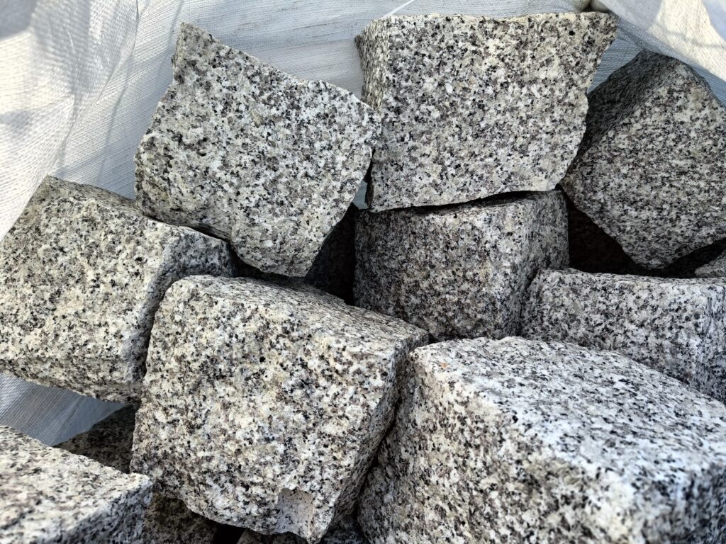 Kostka granitowa