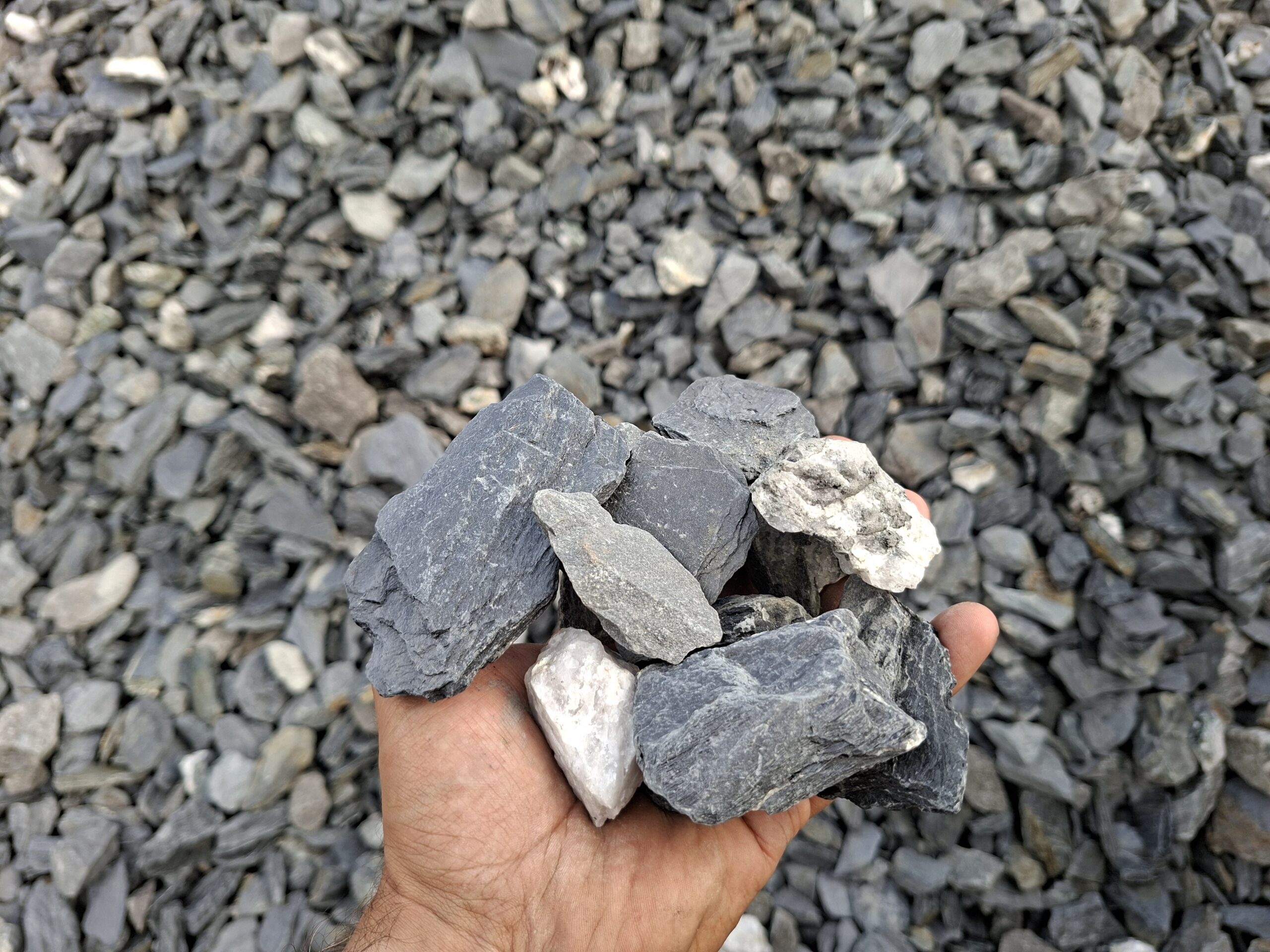 Łupek Dark Stone 30-60 mm