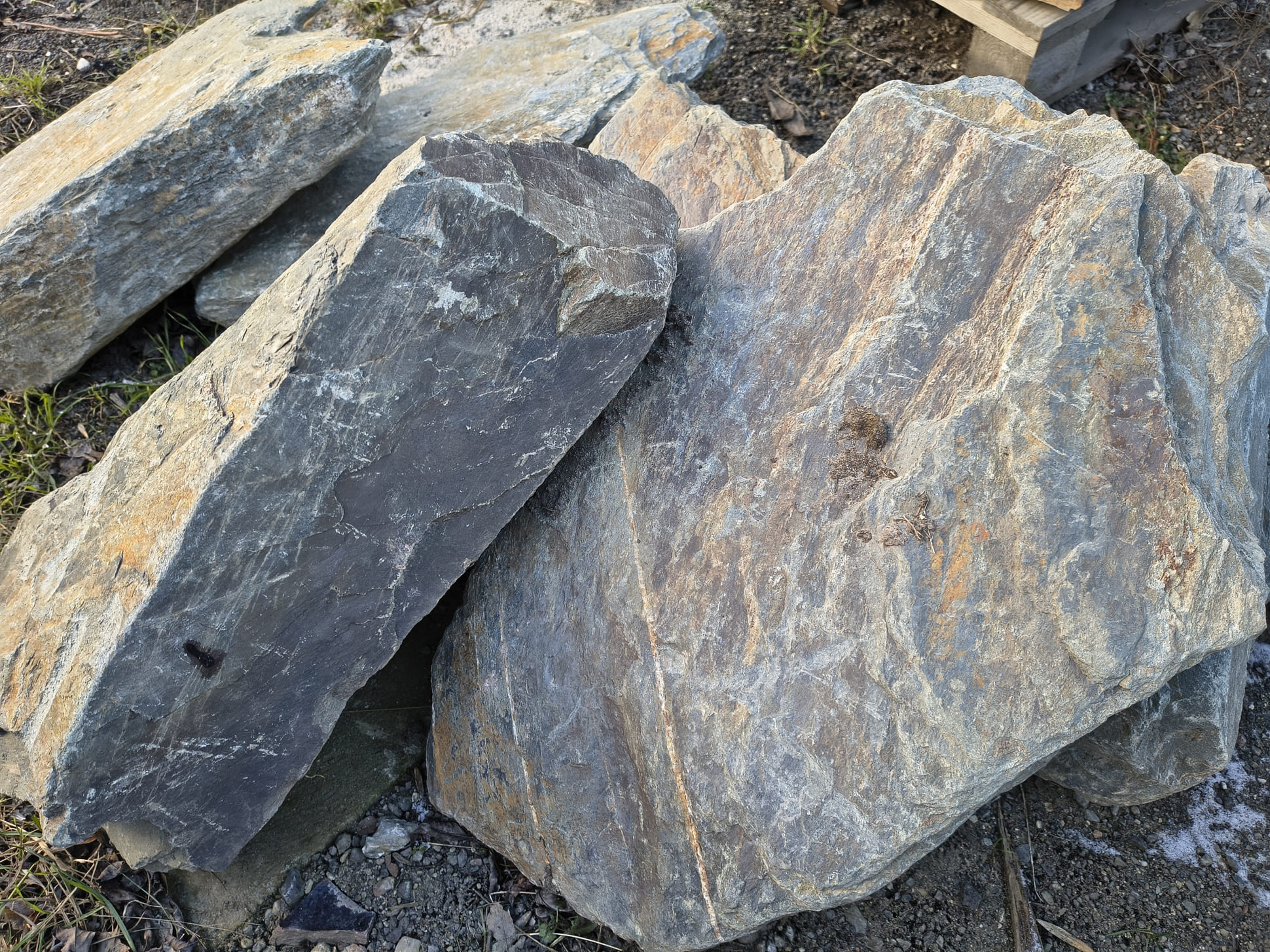 Głazy szarogłazowe